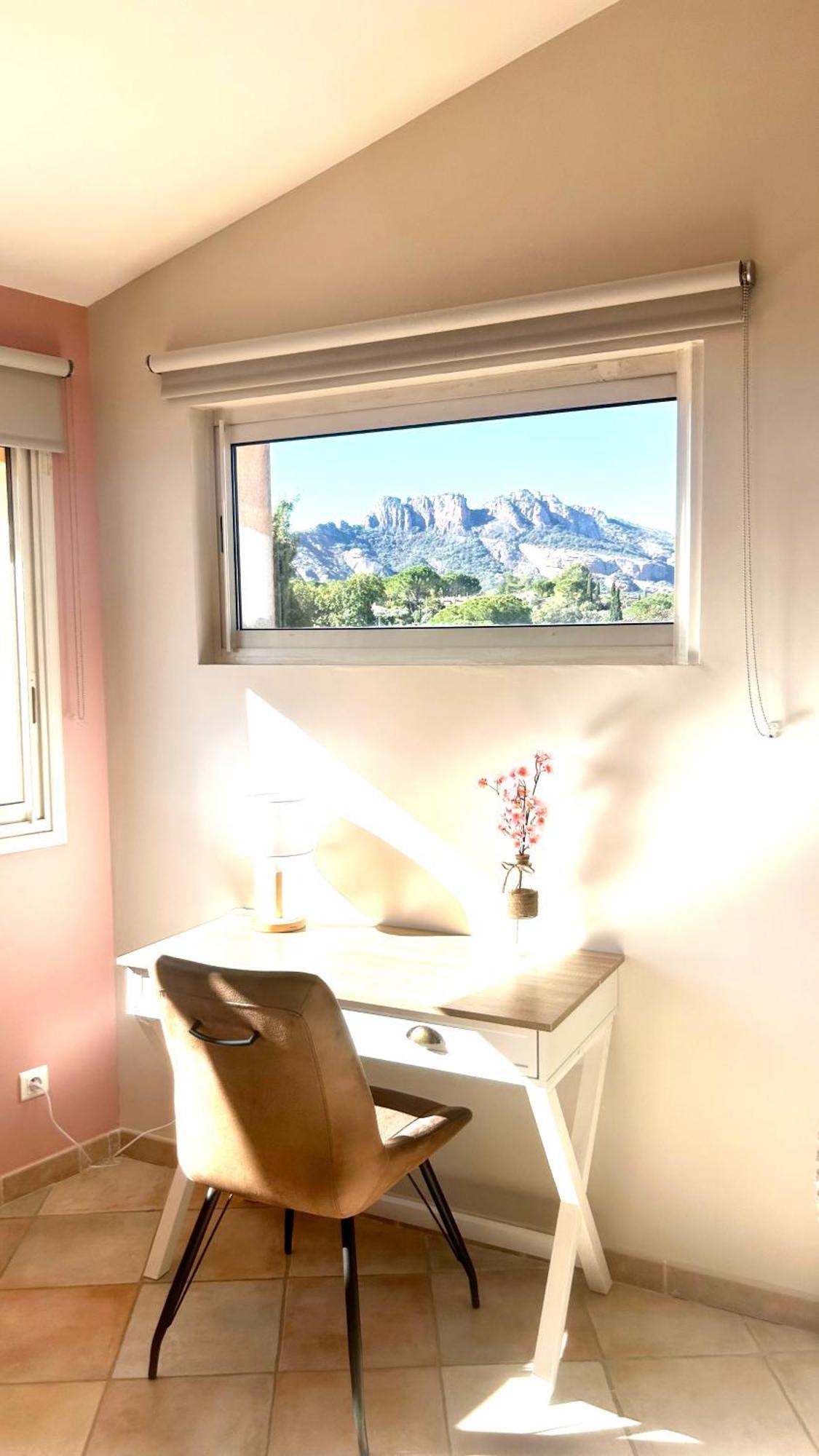 2 Hebergements - 10 Couchages - Parking, Piscine, Jacuzzi - Convivialite Roquebrune-sur-Argens Exterior foto