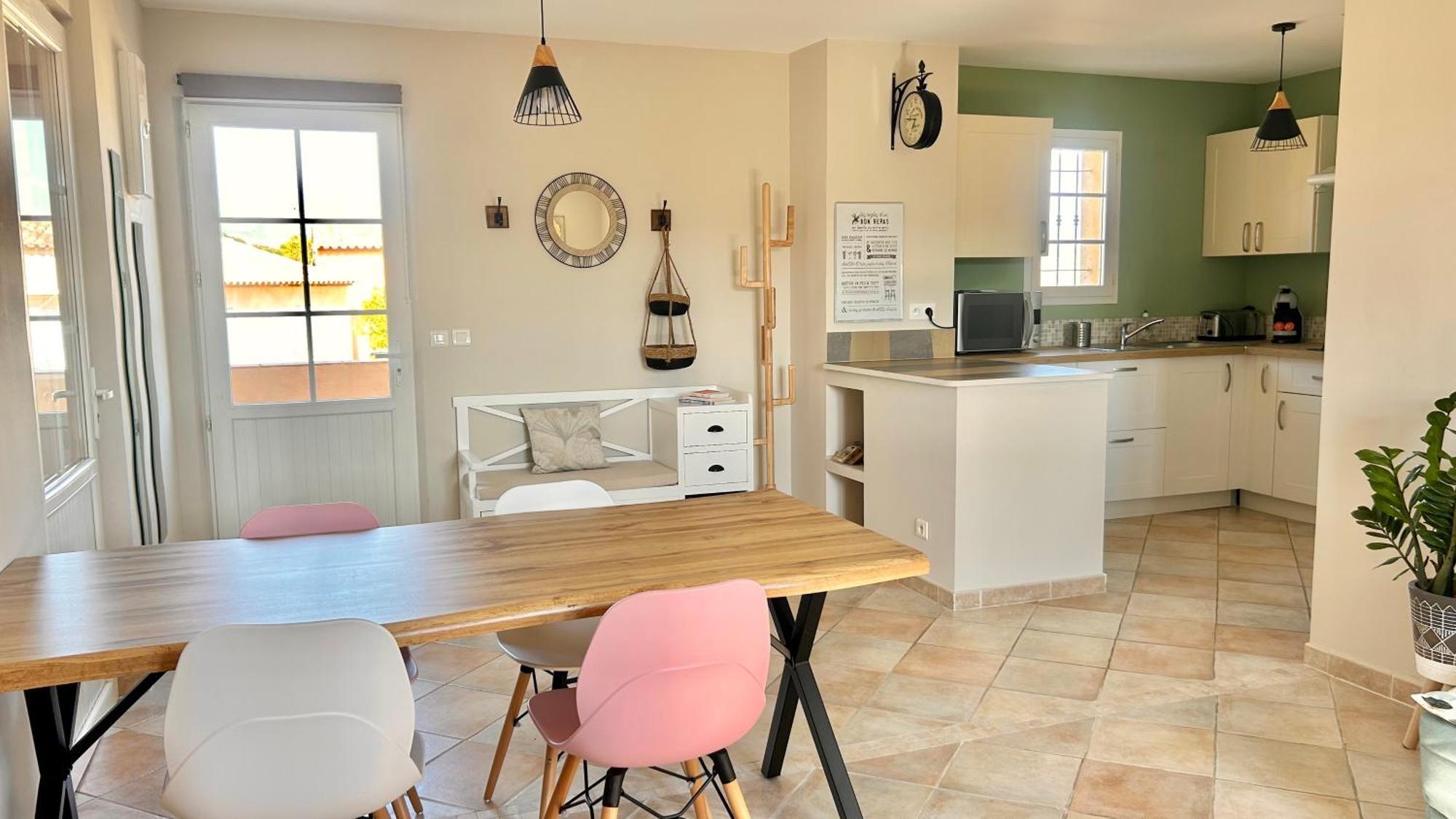 2 Hebergements - 10 Couchages - Parking, Piscine, Jacuzzi - Convivialite Roquebrune-sur-Argens Exterior foto
